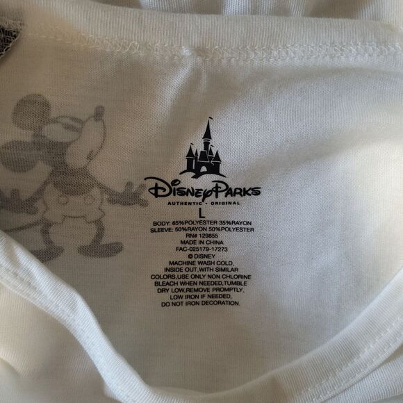 Disney Parks Disneyland Baseball Tee Womens Large NWT - Picture 6 of 9